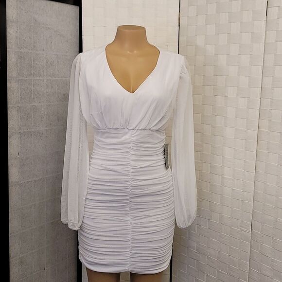 BRAND NEW LOVE X DESIGN RUCHED BODYCON LONG SLEEVE V NECK MINI  COCKTAIL… - Picture 2 of 14